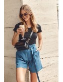 Lockere Shorts mit Gürtel, blau MP47189 – Online-Shop – Boutique